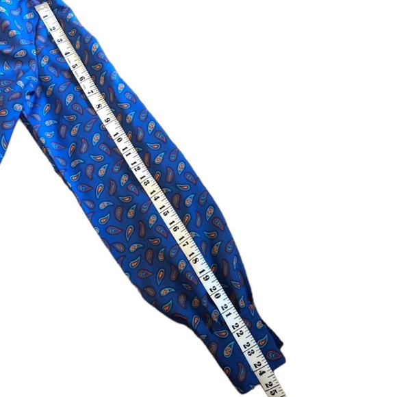 Pierre Cardin Vintage Blue Paisley Button Down Blouse , Lightweight, Medium - Picture 5 of 6